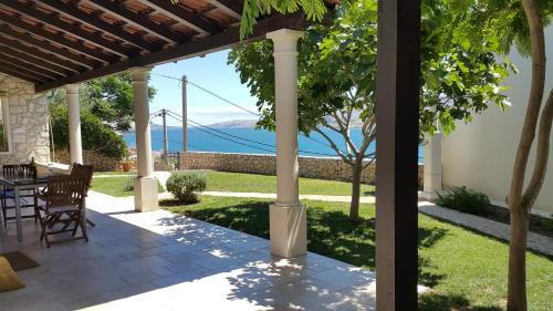 Zubovici House | Holiday Home Fiola