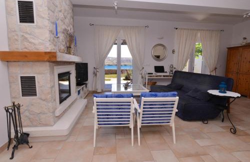 Zubovici House | Holiday Home Fiola