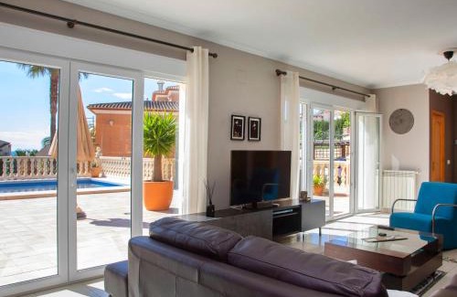 La Canuta House | Holiday Home Fleur by Interhome