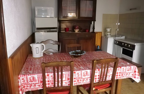 Noyers-sur-Cher House | Holiday Home 'Gîte 36 - 5 Km Zoo De Beauval'