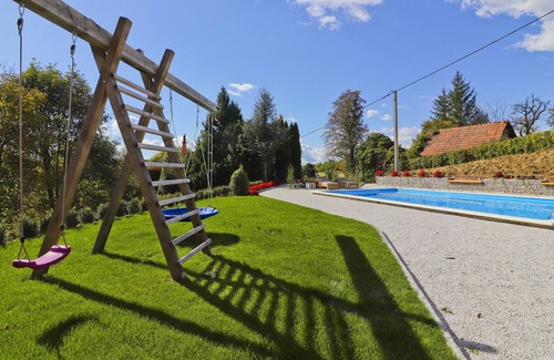 Donja Voca Villa | Holiday Home Grga-Three Bedroom House with Swimming Pool