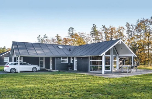 Houstrup House | Holiday home Hedevang Nørre Nebel I