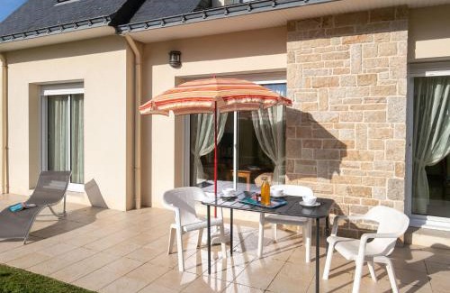 Le Pouldu House | Holiday Home Hortensias by Interhome