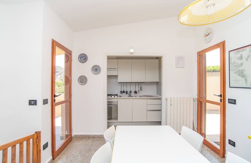 Palau House | Holiday Home House Punta Nera close to the Beach with Sea View & Garden