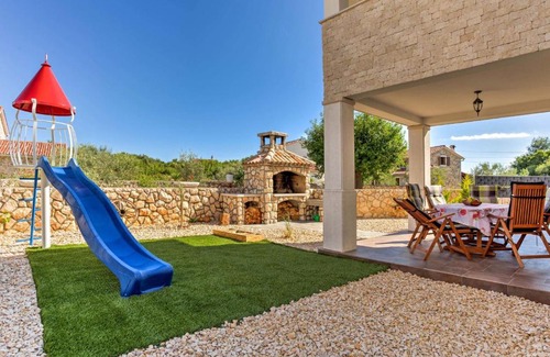 Sveti Ivan Dobrinjski House | Holiday Home Villa Willheim