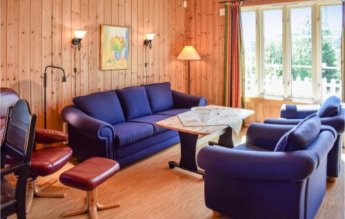 Gjovik House | Holiday Home Hunndal Skumlivegen