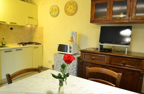 Pieve a Nievole House | Holiday Home in Montecatini near Lake & Sauna
