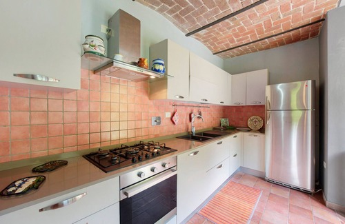 Castagneto Po Apartment | Holiday Home 'Il Trucchetto' with Private Garden