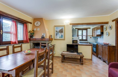 Assisi House | Holiday Home in Assisi near Monte Subasio