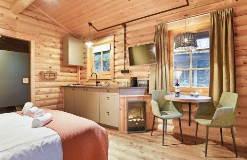Diessen House | Holiday Home in Brabant with Hot Tub
