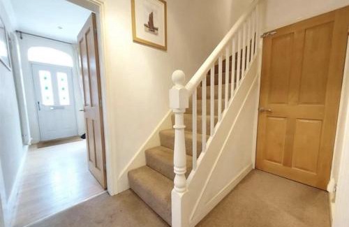 Kidderminster House | Holiday Home in Kidderminster