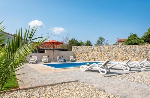 Kapelica House | Holiday home in Labin with private pool