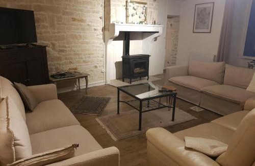 Loubigne House | Holiday Home in Loubigné with Pool & Terrace