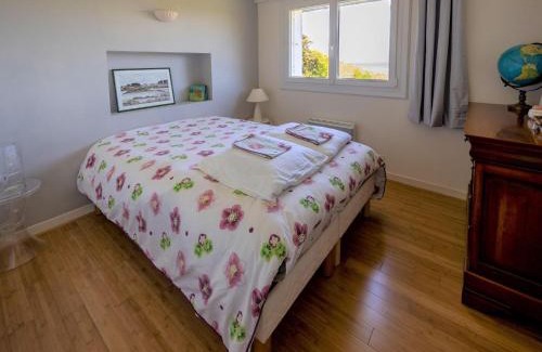 Saint-Quay-Perros House | Holiday Home in Perros-Guirec near Beaches