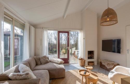 Petten House | Holiday Home in Petten near Sandy Beach