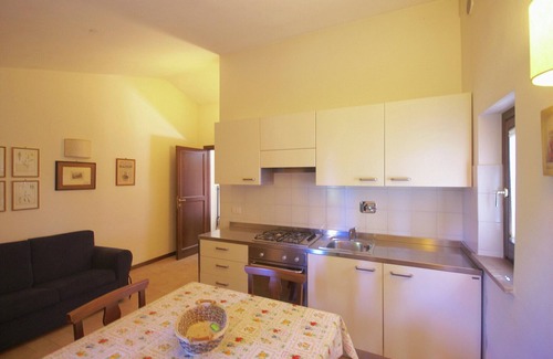 Spello Apartment | Holiday Home in Spello with Pool & BBQ