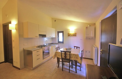 Spello Apartment | Holiday Home in Spello with Pool & BBQ