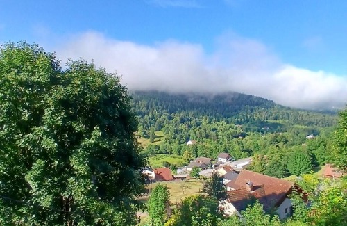 Ventron House | Holiday home in Ventron with fenced garden