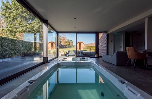 Riemst House | Holiday Home in Vlijtingen with Sauna