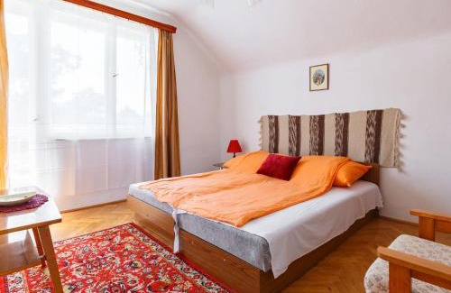 Belatelep House | Holiday Home Iris by Interhome