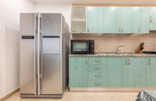 Capitana Apartment | Holiday Home “Villa Sunset” close to the Beach with Sea View, Garden & Terrace