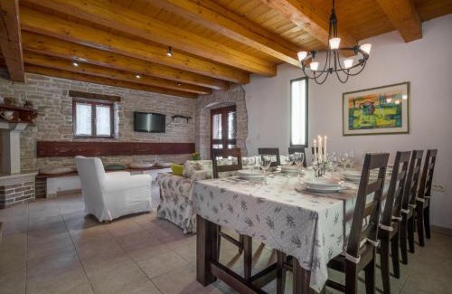 Cabrunici House | Holiday Home Ivanka by Interhome