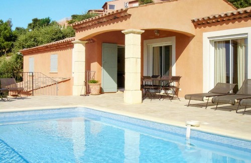 La Londe-les-Maures House | Holiday Home Les Provencales - LAL150