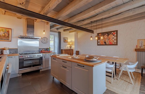 Salagnac House | Holiday Home 'La Dordogne En Périgord' with Private Pool, Private Terrace and Wi-Fi