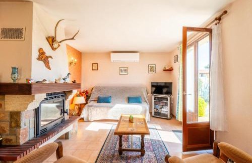 Armissan House | Holiday Home La maison du carignan by Interhome