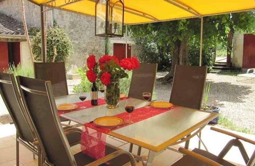 Gensac House | Holiday home Lavender