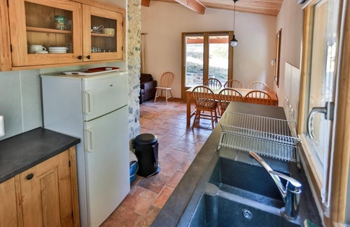 Rieussec House | Holiday Home 'Le Boulonnais, Le Pont De Calmel' with Mountain View, Shared Pool and Terrace