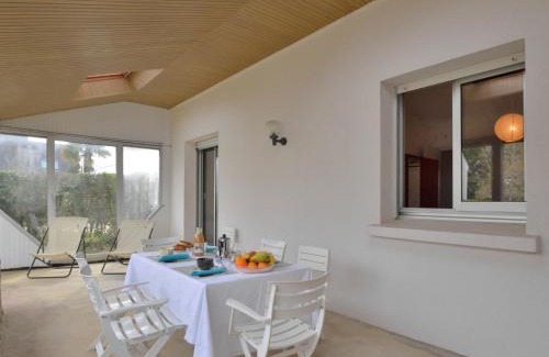 Saint-Jacques House | Holiday Home Le Clos Er Bert by Interhome