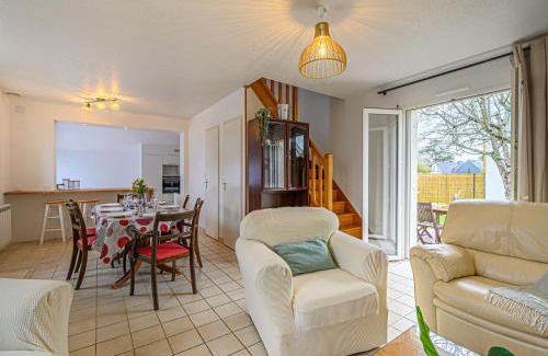 Saint-Philibert House | Holiday Home Le Ketch by Interhome