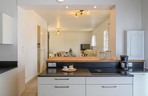 Saint-Philibert House | Holiday Home Le Ketch by Interhome