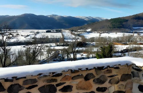 Rentieres House | Holiday Home 'Le Panorama' with Mountain View, Shared Terrace and Wi-Fi