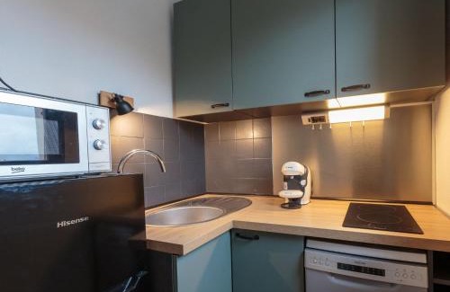 Les Mathes House | Holiday Home Les Charmilles-12 by Interhome