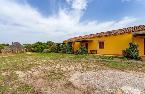 Aglientu House | Holiday Home 'Lu Stazzu Di Tarraolta 3' with Sea View, Shared Terrace and Shared Garden