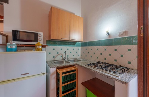 Aglientu House | Holiday Home 'Lu Stazzu Di Tarraolta 6' with Sea View, Private Terrace and Shared Garden