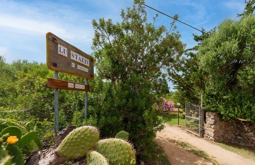 Aglientu House | Holiday Home 'Lu Stazzu Di Tarraolta 6' with Sea View, Private Terrace and Shared Garden