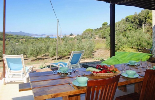 Portoferraio House | Holiday Home Magazzini with Sea View