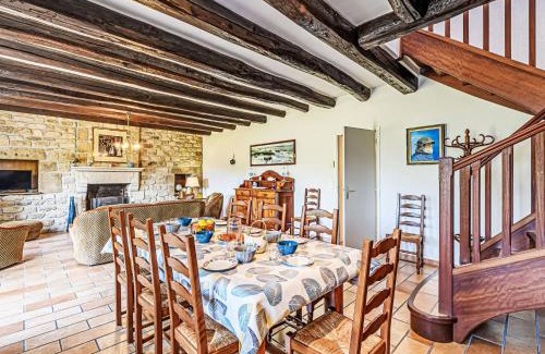 Ploemel House | Holiday Home Maison de Kerbarh by Interhome