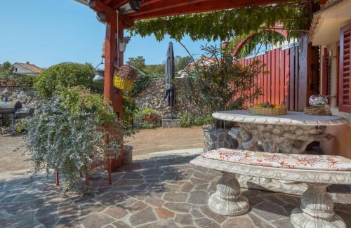 Polje House | Holiday Home Maria by Interhome