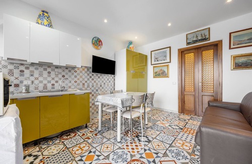 Palermo House | Holiday Home 'Marina' with Sea View, Wi-Fi and Air Conditioning