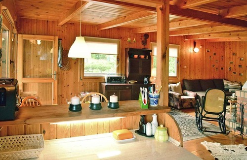 Sierakowice House | Holiday Home near Gowidlinskie Lake