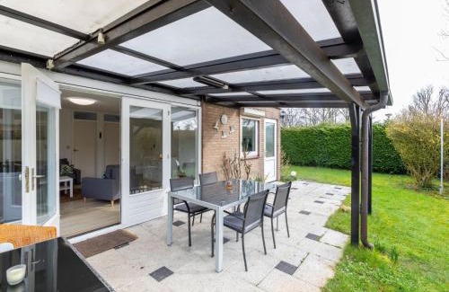 Kortgene House | Holiday Home near Veerse Meer with Garden