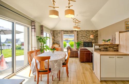 Telgruc-sur-Mer House | Holiday Home Orphée by Interhome