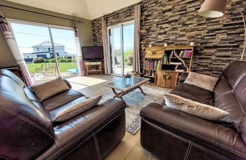 Telgruc-sur-Mer House | Holiday Home Orphée by Interhome