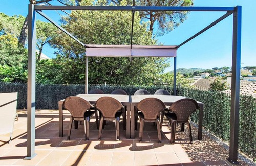 El Mas Mora House | Holiday Home Panoramic by Interhome