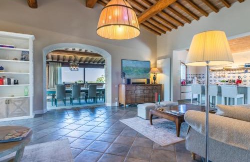 Riparbella House | Holiday Home Podere Boscherini by Interhome