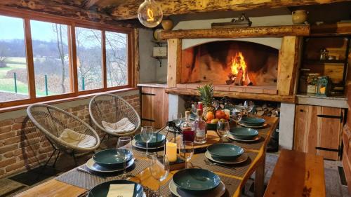 Tounj House | Holiday home Poljak